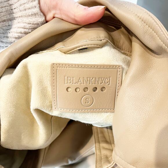 Blank NYC Faux Leather Long Sleeve Button-Front Shacket Tan Beige Small - Picture 2 of 5